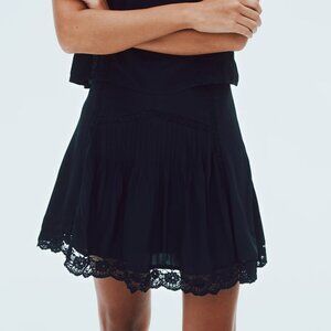 (NWT) H&M - black pintuck and lace detail mini skirt